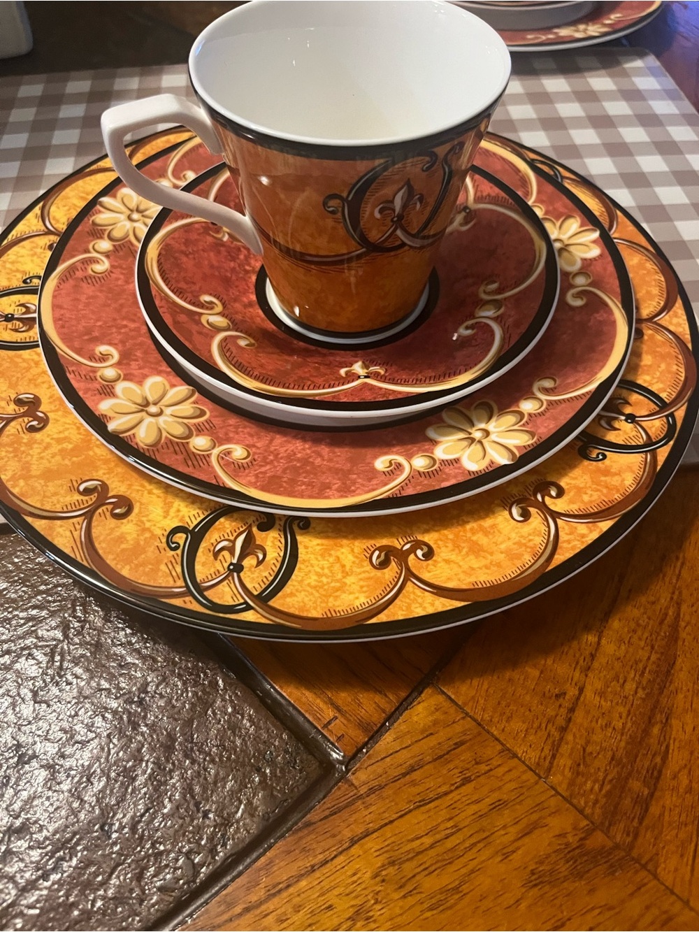 Elegant Sasaki Autumn Floral Dinnerware Set - Orange and Rust